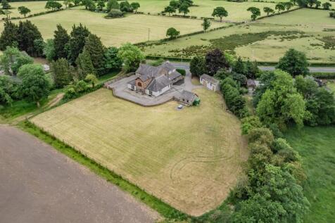 6 bedroom detached house for sale