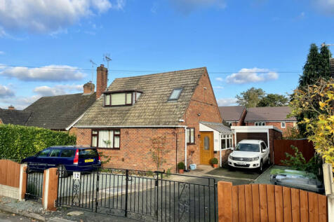 2 bedroom detached bungalow for sale