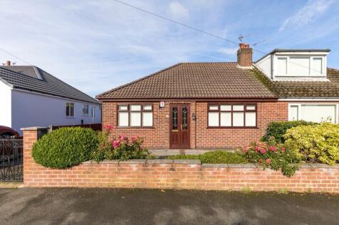 2 bedroom semi-detached bungalow for sale