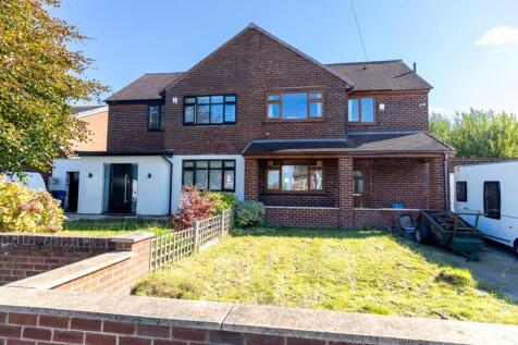 4 bedroom semi-detached house for sale