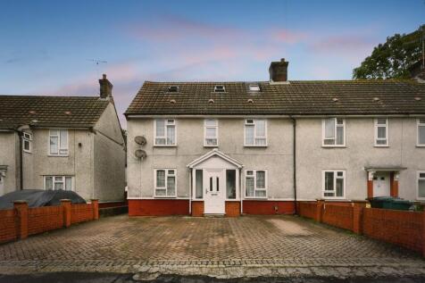 6 bedroom detached house for sale