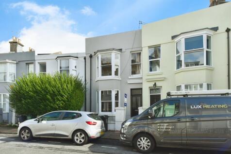 5 bedroom terraced house for sale