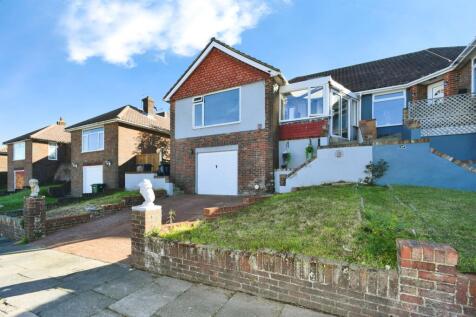 4 bedroom semi-detached bungalow for sale