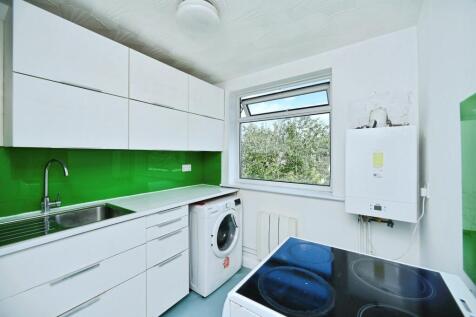 Studio flat for sale