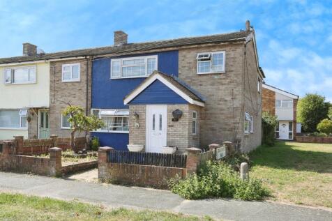 5 bedroom semi-detached house for sale