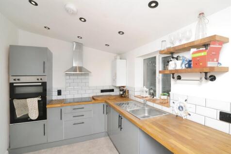 4 bedroom town house for sale