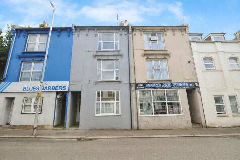 4 bedroom town house for sale