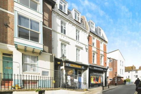 2 bedroom ground floor flat for sale