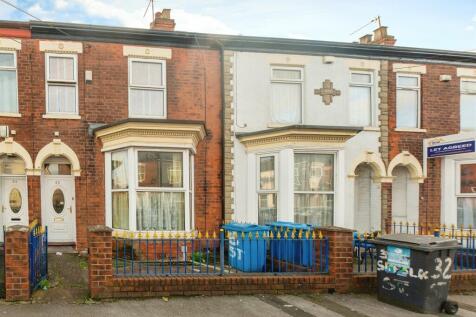 4 bedroom terraced house for sale