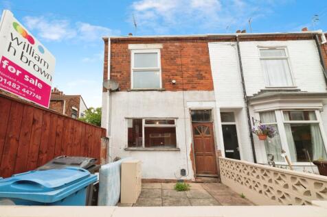 2 bedroom end of terrace house for sale
