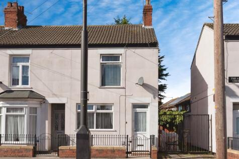 2 bedroom end of terrace house for sale