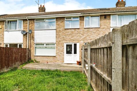 3 bedroom terraced house for sale