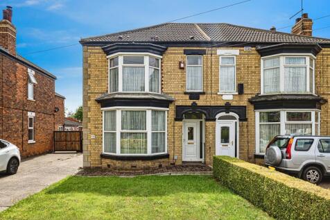 4 bedroom semi-detached house for sale