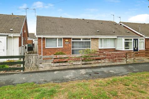 2 bedroom semi-detached bungalow for sale