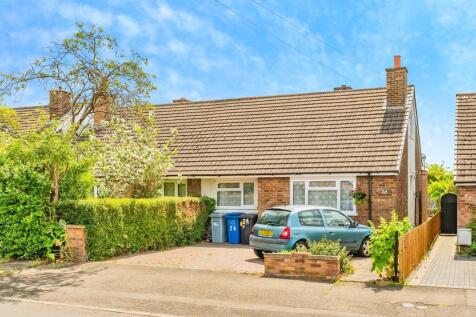 4 bedroom semi-detached bungalow for sale