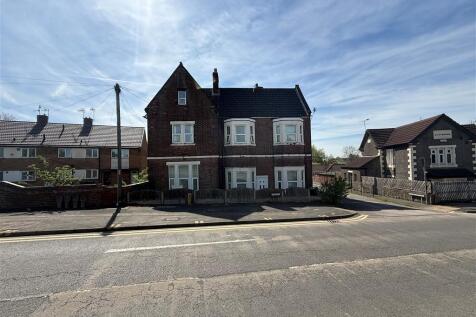 6 bedroom detached house for sale