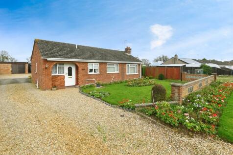 3 bedroom detached bungalow for sale