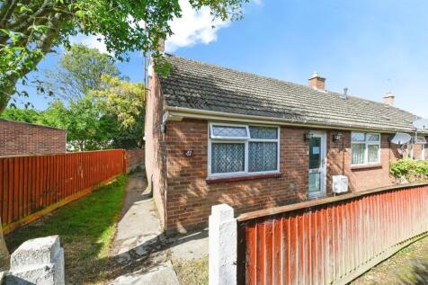 2 bedroom semi-detached bungalow for sale