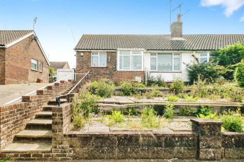 2 bedroom semi-detached bungalow for sale