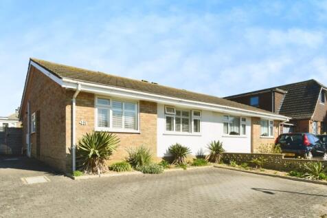2 bedroom semi-detached bungalow for sale