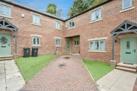 3 bedroom town house for sale