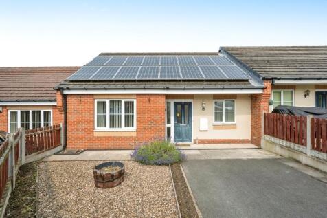 2 bedroom terraced bungalow for sale