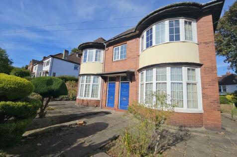 2 bedroom ground floor flat for sale