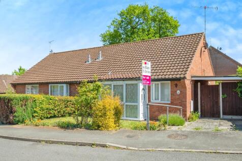 2 bedroom semi-detached bungalow for sale