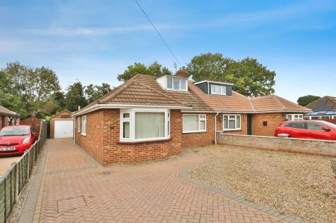 3 bedroom chalet for sale