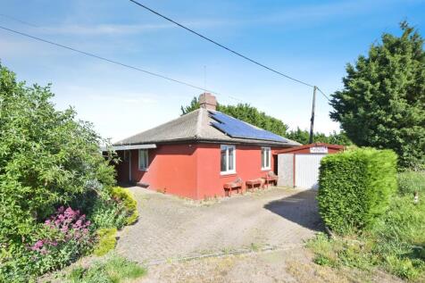 2 bedroom detached bungalow for sale