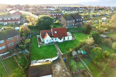 7 bedroom detached house for sale