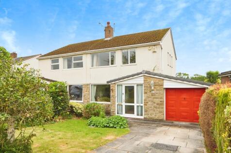 4 bedroom semi-detached house for sale
