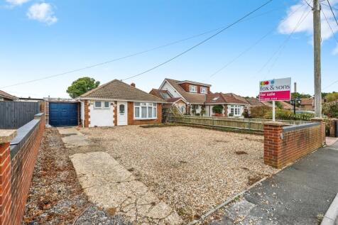 3 bedroom detached bungalow for sale