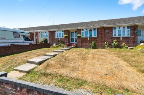 2 bedroom terraced bungalow for sale