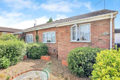 1 bedroom semi-detached bungalow for sale