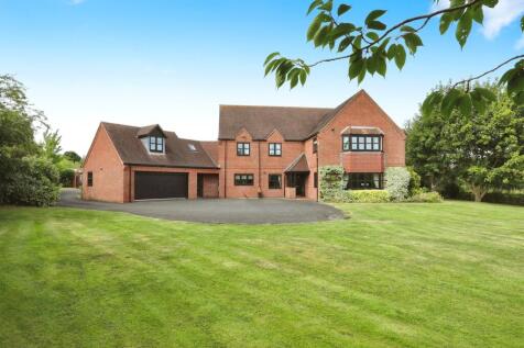 5 bedroom detached house for sale