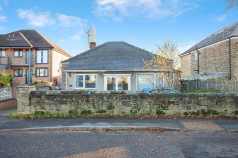 2 bedroom detached bungalow for sale