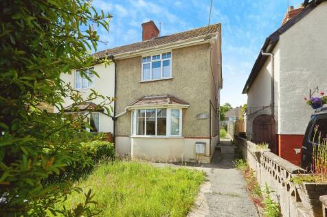 2 bedroom semi-detached house for sale