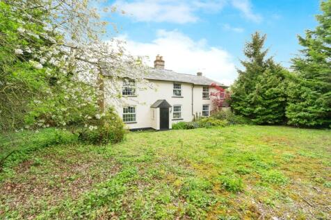 6 bedroom detached house for sale