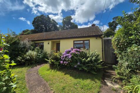 2 bedroom semi-detached bungalow for sale