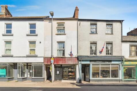 1 bedroom maisonette for sale