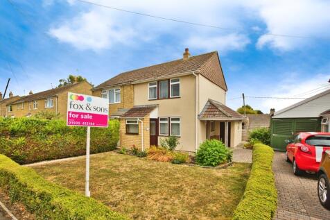 2 bedroom semi-detached house for sale
