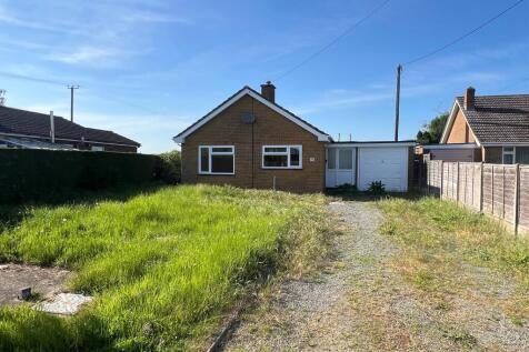 2 bedroom detached bungalow for sale