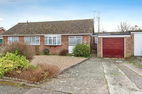 2 bedroom semi-detached bungalow for sale