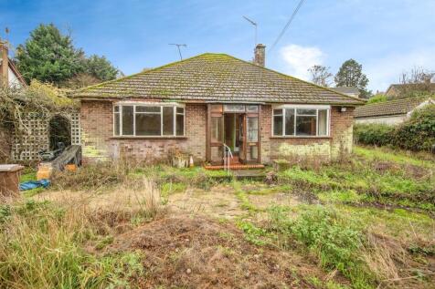 4 bedroom detached bungalow for sale