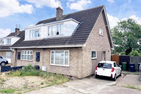 3 bedroom chalet for sale