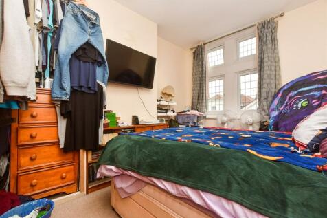 1 bedroom flat for sale