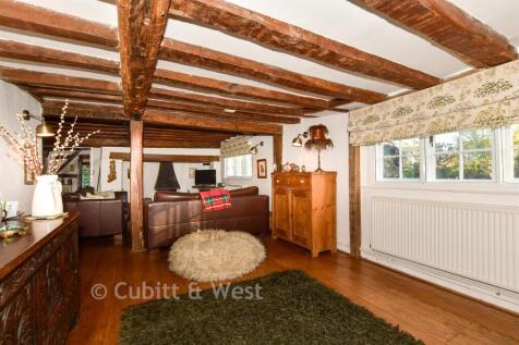 2 bedroom semi-detached house for sale