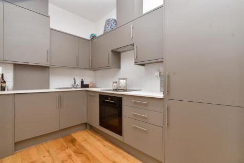1 bedroom flat for sale