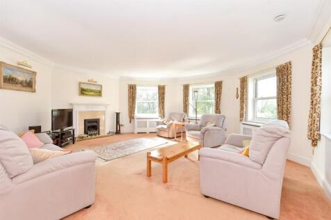 Batts Hill, Reigate, Surrey 3 bed apartment for sale